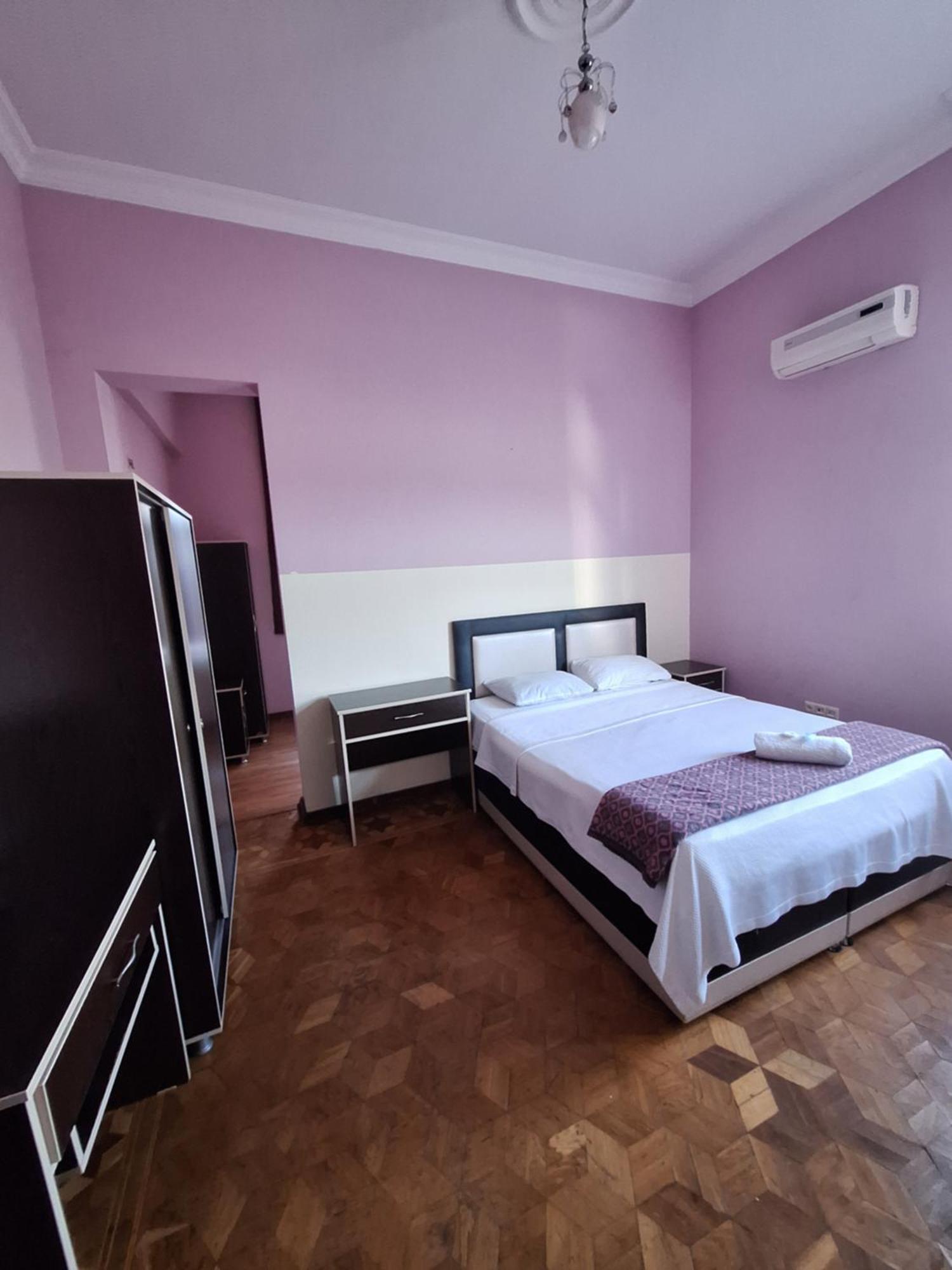 Gold Hotel Batum Kültér fotó