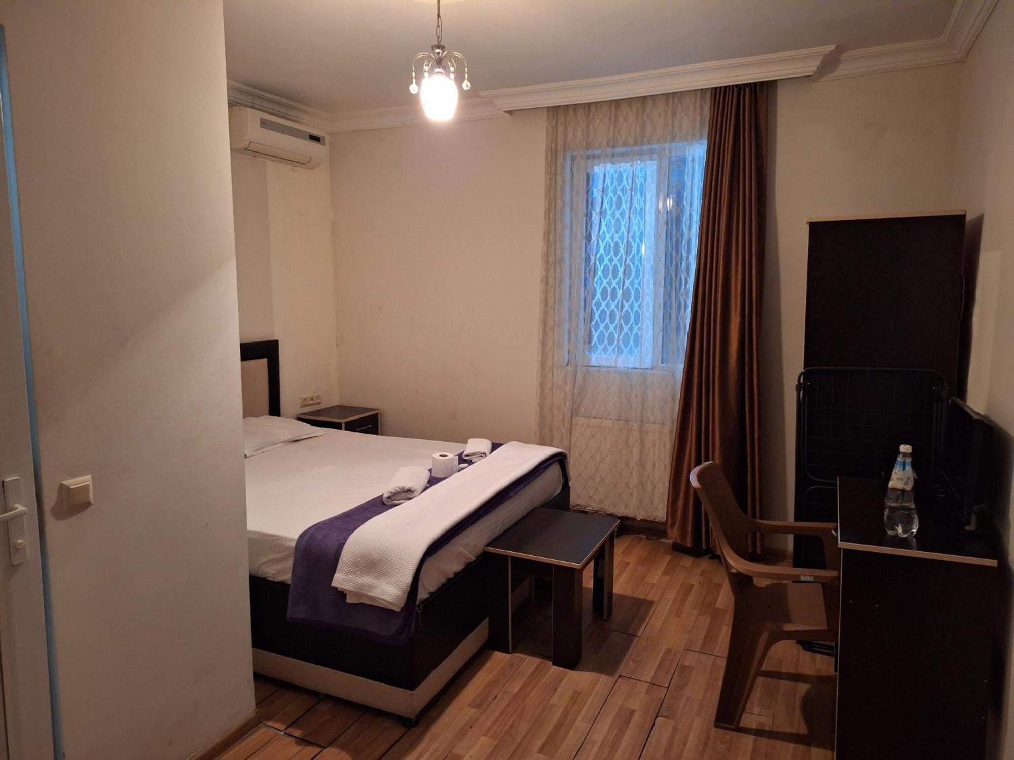 Gold Hotel Batum Kültér fotó