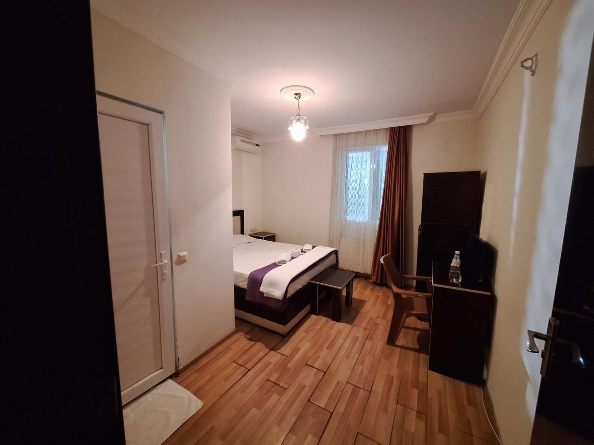 Gold Hotel Batum Kültér fotó