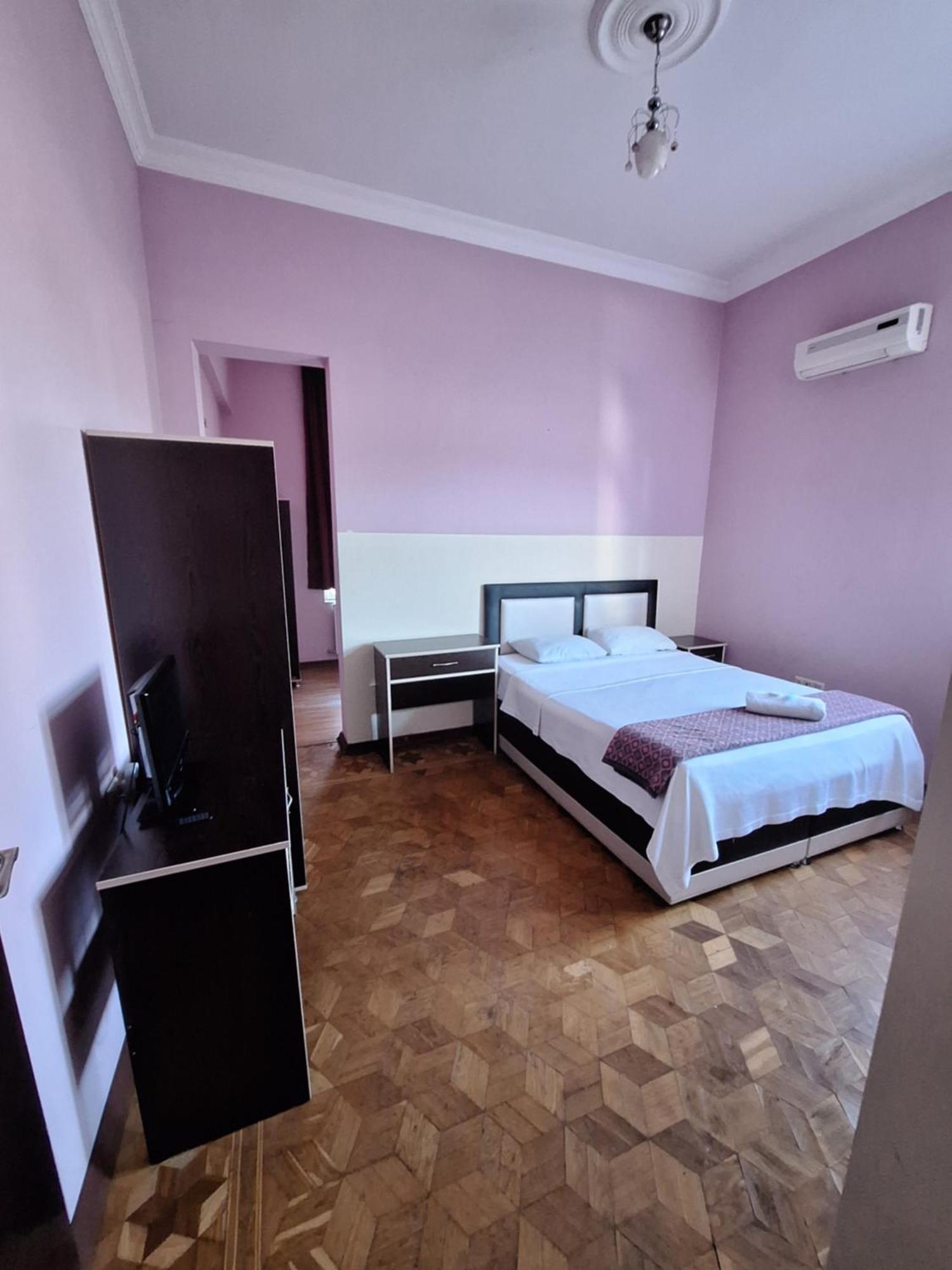 Gold Hotel Batum Kültér fotó